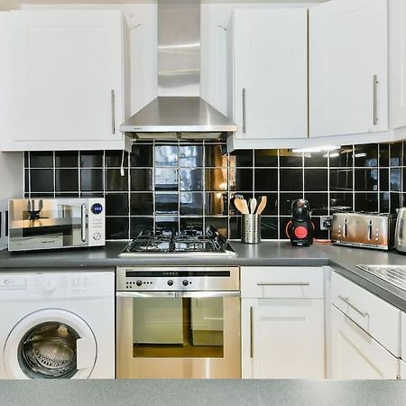 לונדון Knightsbridge Stylish Two Bedroom Apartment מראה חיצוני תמונה